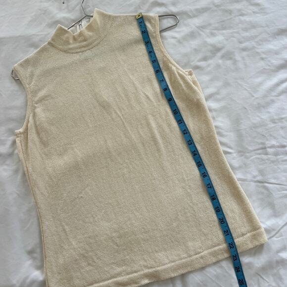 St. John Basics Cream Mock Neck Sleeveless Knit Sweater Top Size 8 - Picture 9 of 9